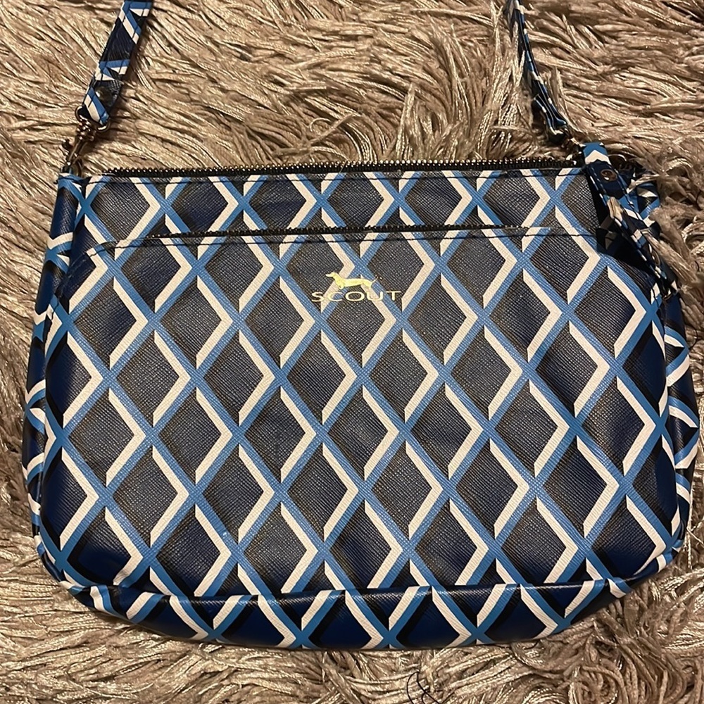 SCOUT Crossbody Purse - Picture 2 of 7